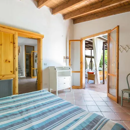 Holiday home Villino Pepe Rosa By Barbarhouse